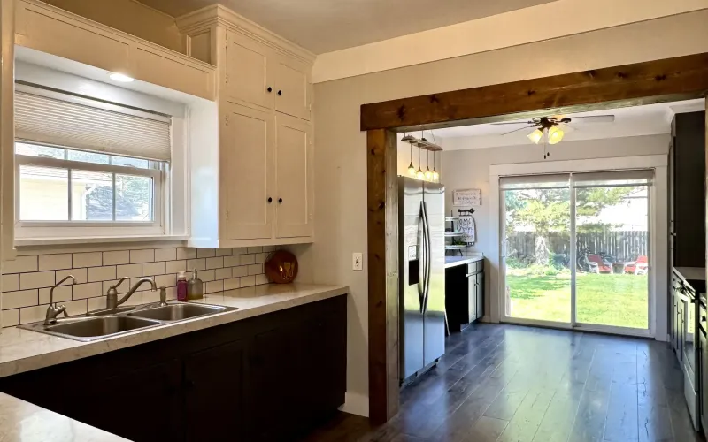 704 Main Avenue, Goodland, Kansas 67735, 3 Bedrooms Bedrooms, ,2 BathroomsBathrooms,Home,For Sale,Main,1194