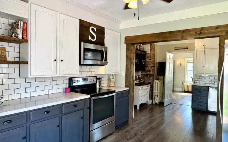 704 Main Avenue, Goodland, Kansas 67735, 3 Bedrooms Bedrooms, ,2 BathroomsBathrooms,Home,For Sale,Main,1194