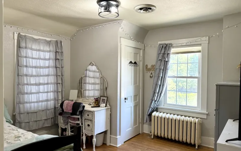 704 Main Avenue, Goodland, Kansas 67735, 3 Bedrooms Bedrooms, ,2 BathroomsBathrooms,Home,For Sale,Main,1194