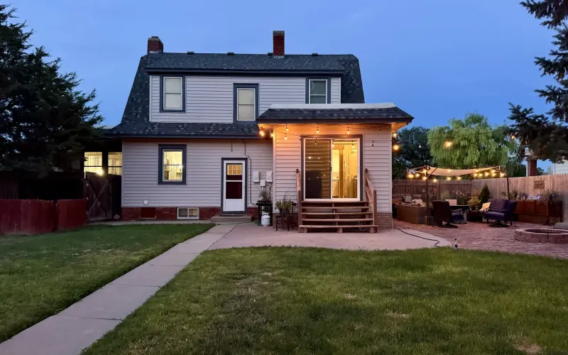704 Main Avenue, Goodland, Kansas 67735, 3 Bedrooms Bedrooms, ,2 BathroomsBathrooms,Home,For Sale,Main,1194