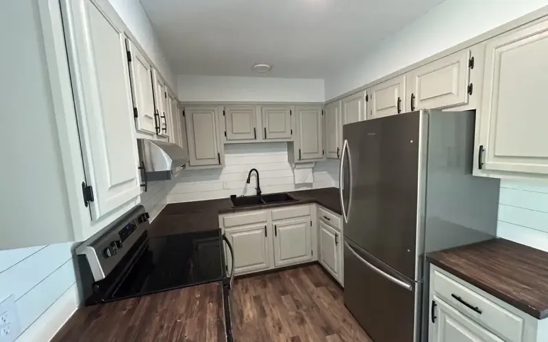 Kansas, 3 Bedrooms Bedrooms, ,1 BathroomBathrooms,Home,For Sale,1198