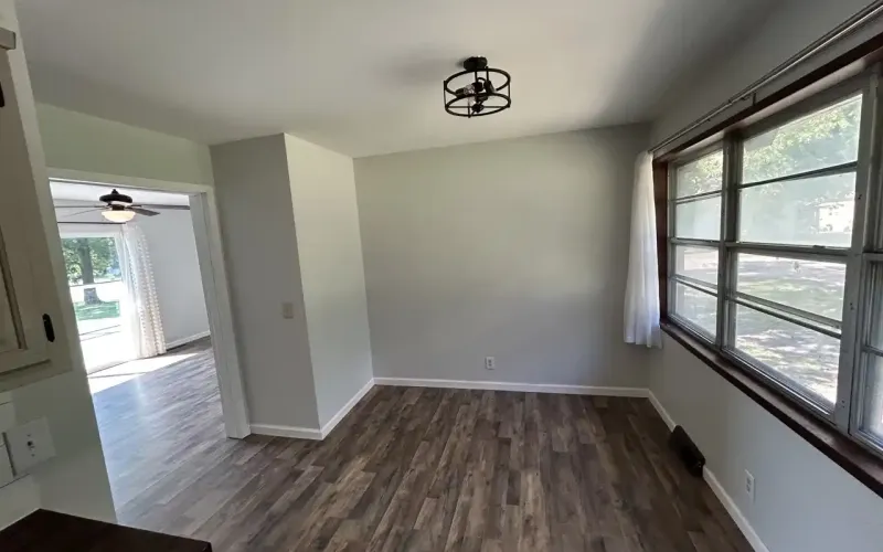 Kansas, 3 Bedrooms Bedrooms, ,1 BathroomBathrooms,Home,For Sale,1198