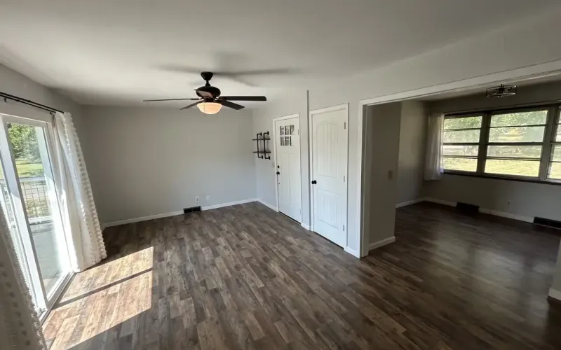 Kansas, 3 Bedrooms Bedrooms, ,1 BathroomBathrooms,Home,For Sale,1198
