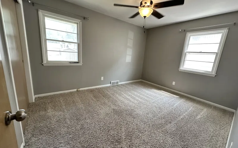 1301 Arcade Avenue, Goodland, Kansas 67735, 3 Bedrooms Bedrooms, ,2 BathroomsBathrooms,Home,For Sale,Arcade,1200