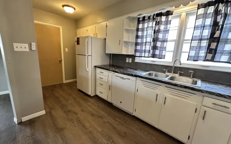 1301 Arcade Avenue, Goodland, Kansas 67735, 3 Bedrooms Bedrooms, ,2 BathroomsBathrooms,Home,For Sale,Arcade,1200