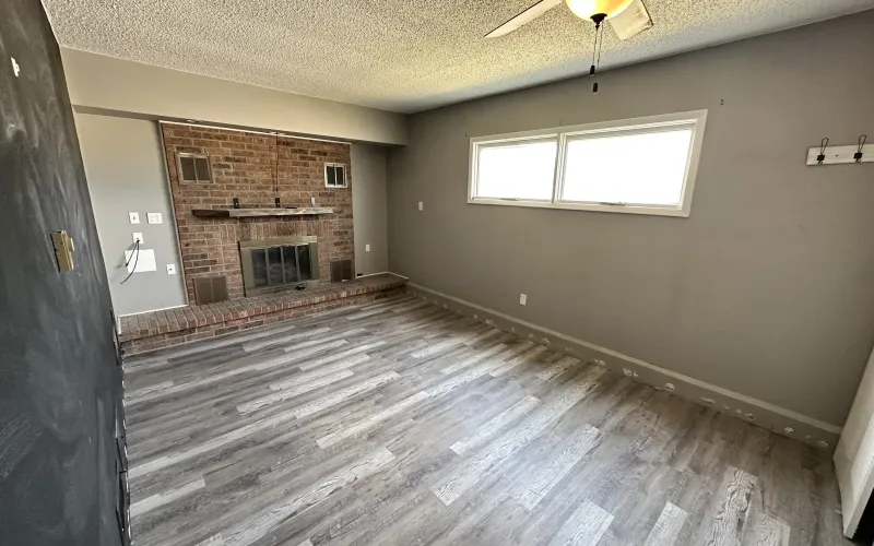 1301 Arcade Avenue, Goodland, Kansas 67735, 3 Bedrooms Bedrooms, ,2 BathroomsBathrooms,Home,For Sale,Arcade,1200