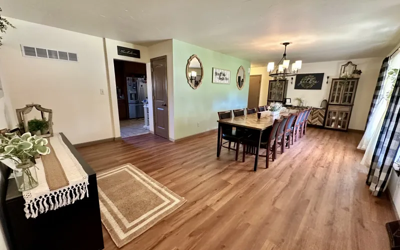 1015 Harrison Avenue, Goodland, Kansas 67735, 4 Bedrooms Bedrooms, ,3 BathroomsBathrooms,Home,For Sale,Harrison,1204