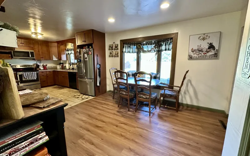 1015 Harrison Avenue, Goodland, Kansas 67735, 4 Bedrooms Bedrooms, ,3 BathroomsBathrooms,Home,For Sale,Harrison,1204
