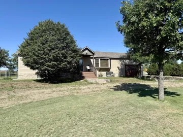 5740 County Road 22, Goodland, Kansas 67735, 5 Bedrooms Bedrooms, ,2 BathroomsBathrooms,Home,For Sale,County Road 22,1208