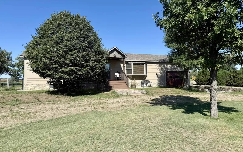 5740 County Road 22, Goodland, Kansas 67735, 5 Bedrooms Bedrooms, ,2 BathroomsBathrooms,Home,For Sale,County Road 22,1208