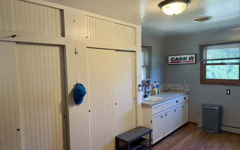 5740 County Road 22, Goodland, Kansas 67735, 5 Bedrooms Bedrooms, ,2 BathroomsBathrooms,Home,For Sale,County Road 22,1208