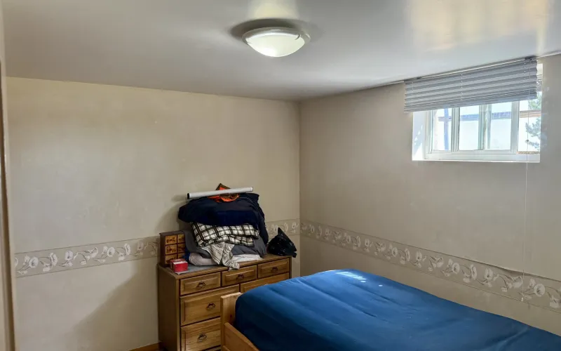 5740 County Road 22, Goodland, Kansas 67735, 5 Bedrooms Bedrooms, ,2 BathroomsBathrooms,Home,For Sale,County Road 22,1208
