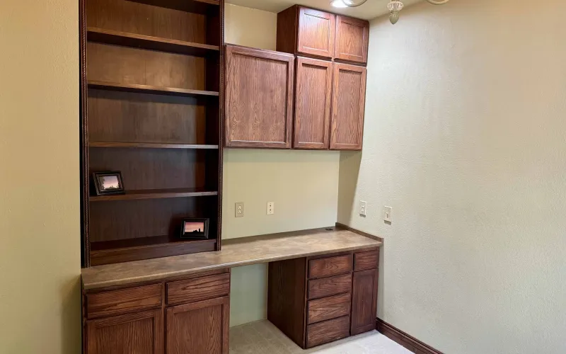 1520 Center Ave., Goodland, Kansas 67735, ,2 BathroomsBathrooms,Home,For Sale,Center,1211