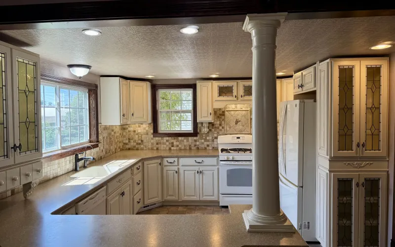 1520 Center Ave., Goodland, Kansas 67735, ,2 BathroomsBathrooms,Home,For Sale,Center,1211