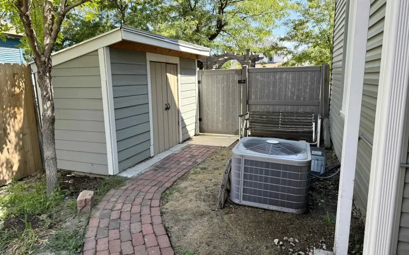 1520 Center Ave., Goodland, Kansas 67735, ,2 BathroomsBathrooms,Home,For Sale,Center,1211
