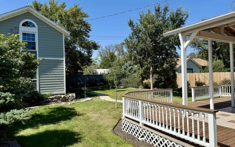 1520 Center Ave., Goodland, Kansas 67735, ,2 BathroomsBathrooms,Home,For Sale,Center,1211