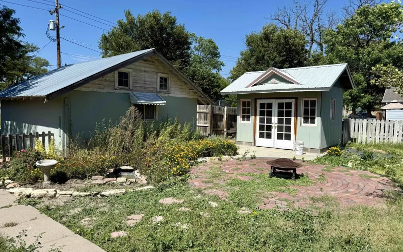 1520 Center Ave., Goodland, Kansas 67735, ,2 BathroomsBathrooms,Home,For Sale,Center,1211