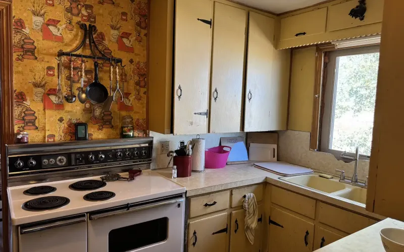 1538 State HWY 96, Tribune, Kansas 67879, 4 Bedrooms Bedrooms, 0 ,2 BathroomsBathrooms,Farm,For Sale,State HWY 96,0,1216 1538 State HWY 96, Tribune, Kansas 67879, 4 Bedrooms Bedrooms, 0 ,2 BathroomsBathrooms,Farm,For Sale,State HWY 96,0,1216