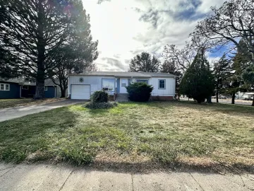 527 W 12th Street, Goodland, Kansas 67735, 3 Bedrooms Bedrooms, 0 ,2 BathroomsBathrooms,Home,For Sale,W 12th,0,1218