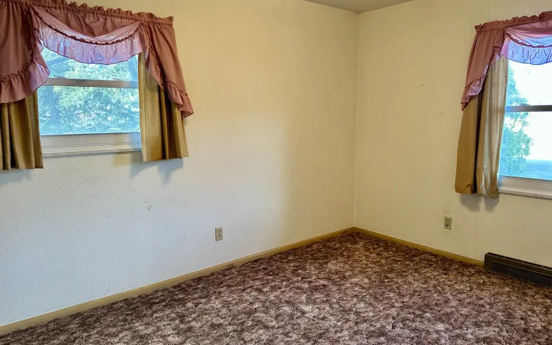 527 W 12th Street, Goodland, Kansas 67735, 3 Bedrooms Bedrooms, 0 ,2 BathroomsBathrooms,Home,For Sale,W 12th,0,1218