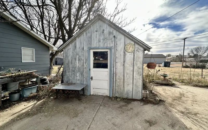 527 W 12th Street, Goodland, Kansas 67735, 3 Bedrooms Bedrooms, 0 ,2 BathroomsBathrooms,Home,For Sale,W 12th,0,1218