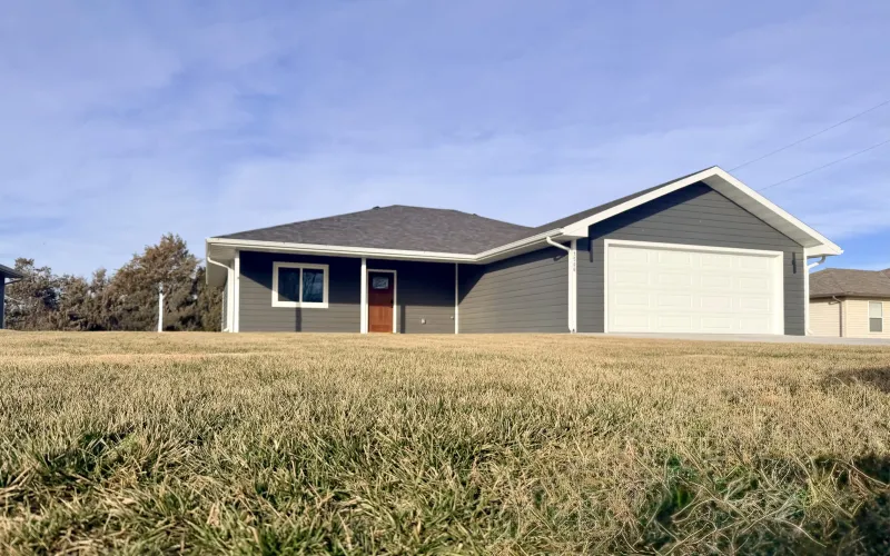 1506 Cattletrail St, Goodland, Kansas 67735, 3 Bedrooms Bedrooms, 0 ,2 BathroomsBathrooms,Home,For Sale,Cattletrail,0,1222