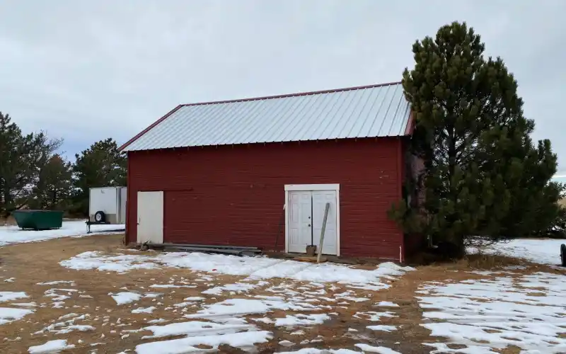 6610 Road 12, Goodland, Kansas 67735, 4 Bedrooms Bedrooms, ,2 BathroomsBathrooms,Home,Sold,Road 12,1000