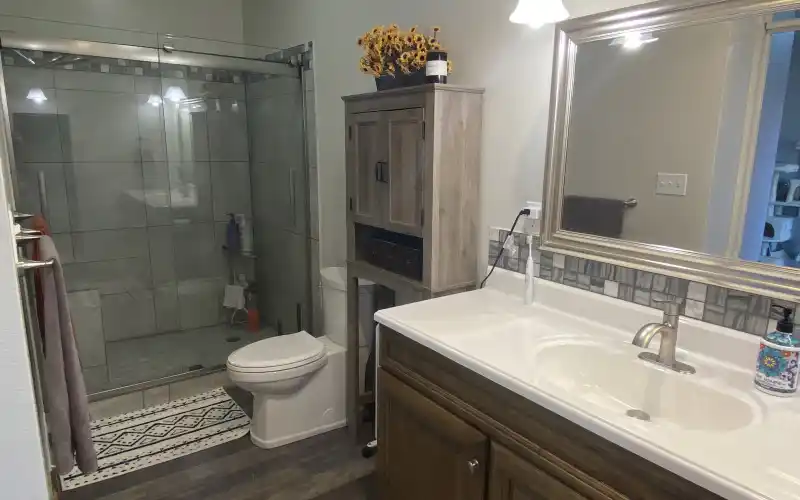 419 Arcade Avenue, Goodland, Kansas 67735, 5 Bedrooms Bedrooms, ,3 BathroomsBathrooms,Home,Sold,Arcade,1063