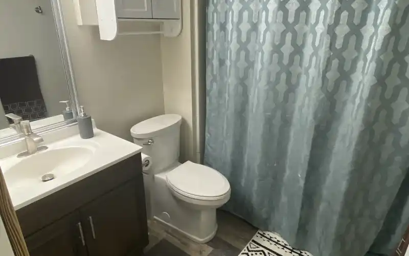 419 Arcade Avenue, Goodland, Kansas 67735, 5 Bedrooms Bedrooms, ,3 BathroomsBathrooms,Home,Sold,Arcade,1063