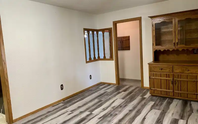 915 Arcade Avenue, Goodland, Kansas 67735, 4 Bedrooms Bedrooms, ,2 BathroomsBathrooms,Home,Sold,Arcade,1068