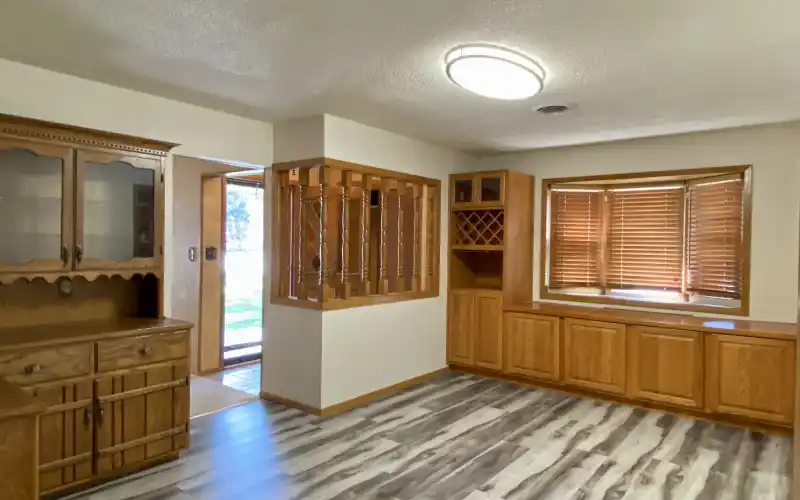 915 Arcade Avenue, Goodland, Kansas 67735, 4 Bedrooms Bedrooms, ,2 BathroomsBathrooms,Home,Sold,Arcade,1068