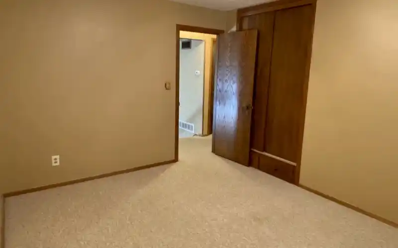 915 Arcade Avenue, Goodland, Kansas 67735, 4 Bedrooms Bedrooms, ,2 BathroomsBathrooms,Home,Sold,Arcade,1068